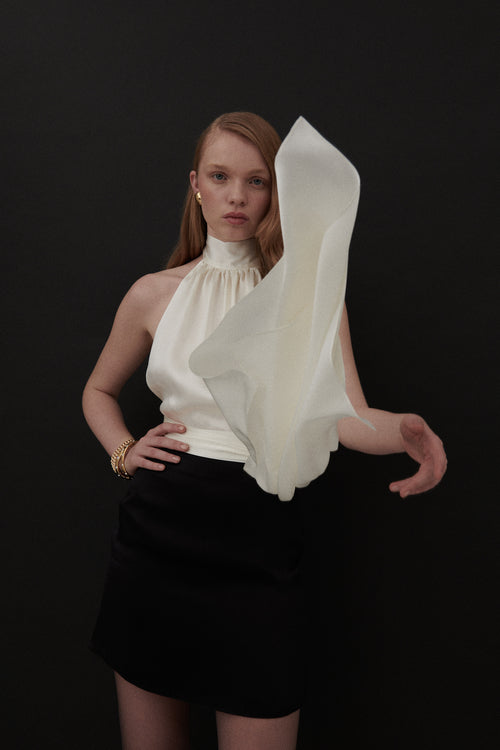 Draped Classic Milk