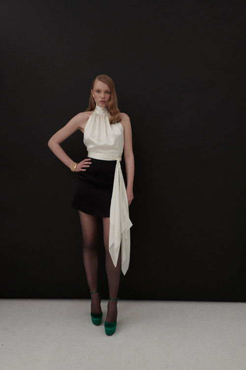 Draped Classic Milk