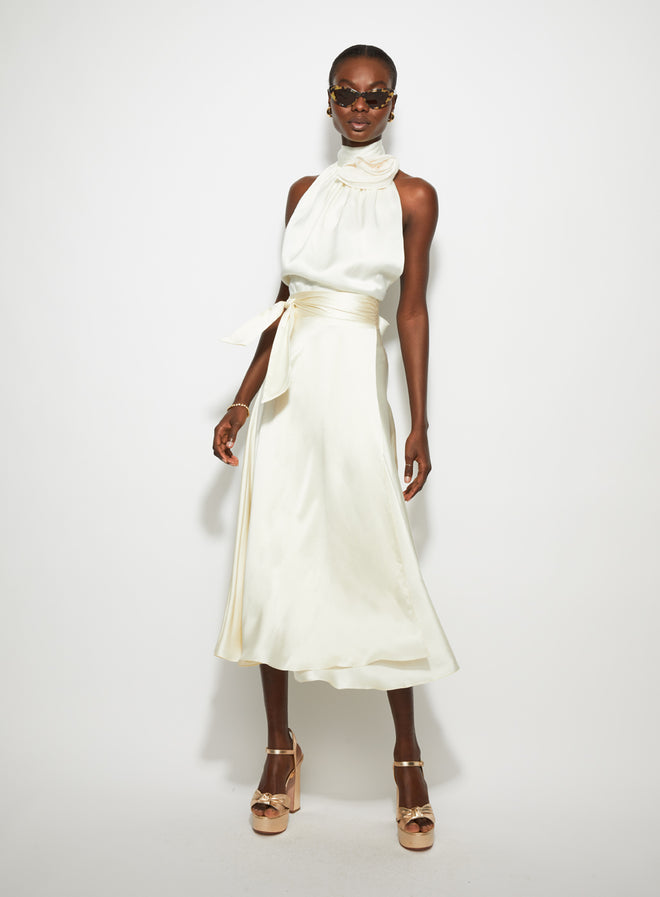 Classic Longline Milk with Corsage